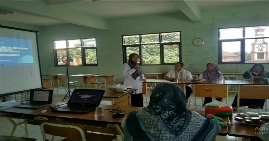 OPTIMALISASI KELAS DIGITAL MARKETING GUNA MENUMBUHKAN JIWA KEWIRAUSAHAAN SEBAGAI IMPLEMENTASI P5 SMK MUHAMMADIYAH KARANGANYAR Asih, S.Pd.